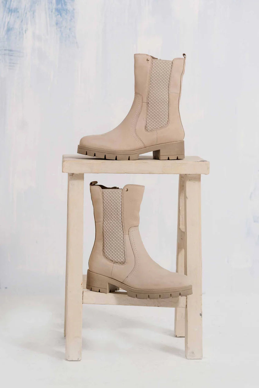 Unisex Long Leather Chelsea Boots